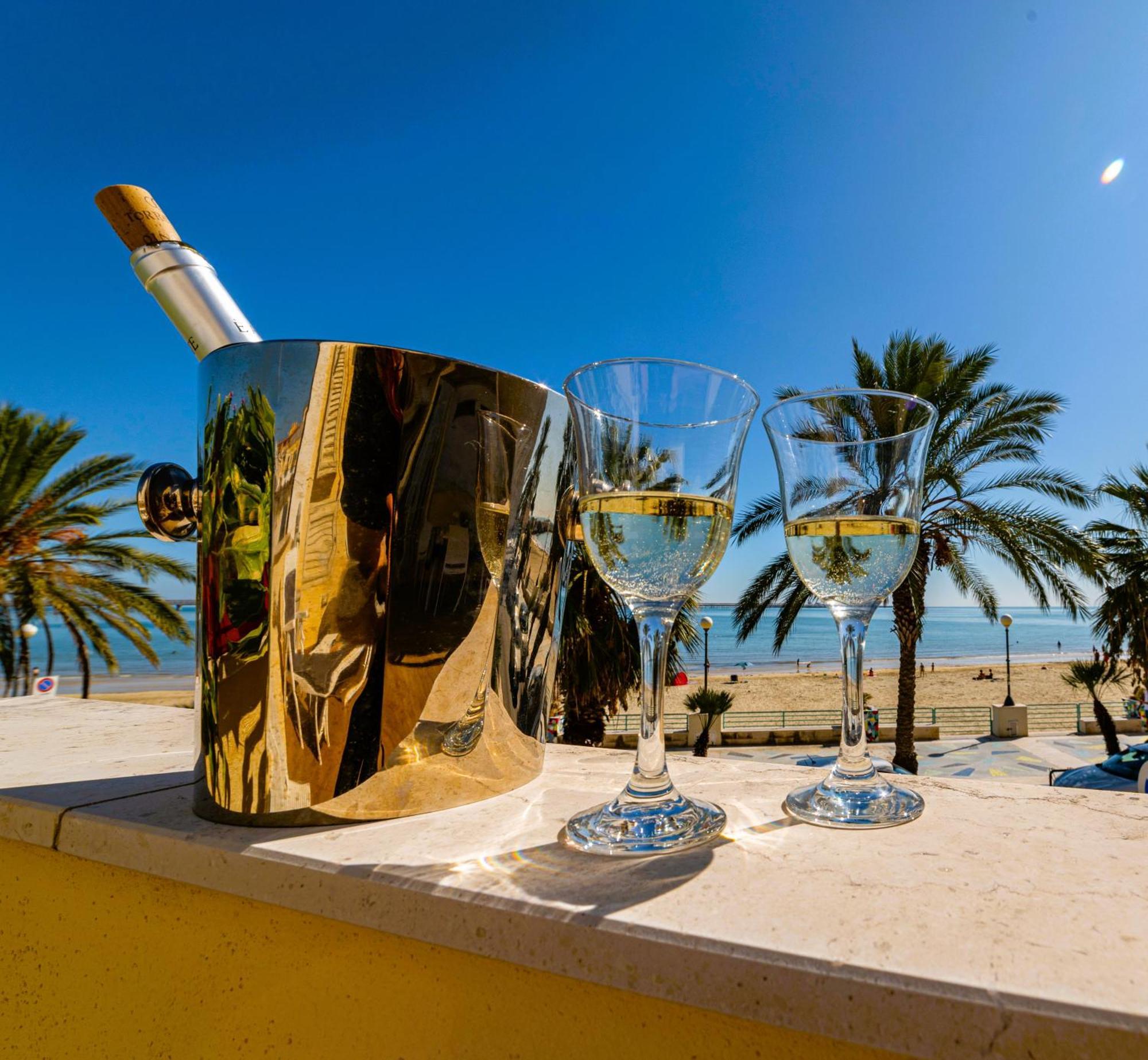 マンフレドーニアMare E Castelloアパートメント エクステリア 写真